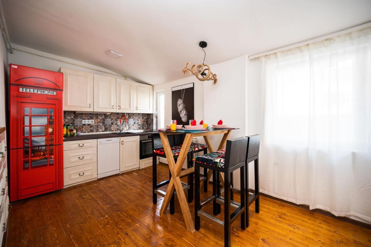 Authentic Design 2Bdr Apartment In Old Town SJJ Extérieur photo