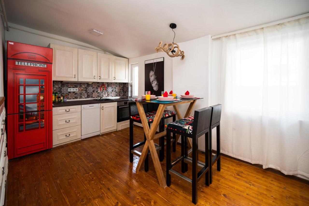 Authentic Design 2Bdr Apartment In Old Town SJJ Extérieur photo